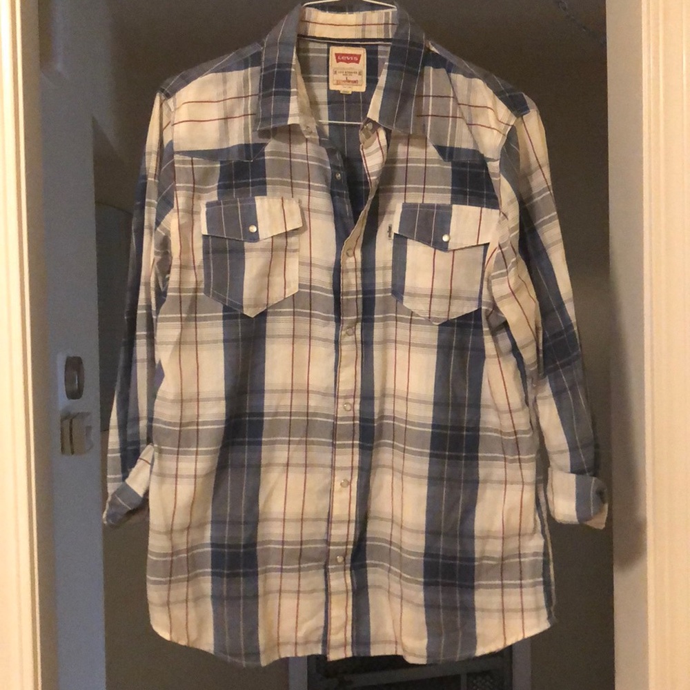 Levi’s plaid button down